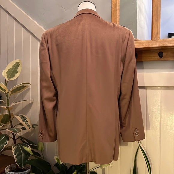 Neiman Marcus Luxury Armani Collezioni 100% Cashmere Oversized Blazer in Camel - Picture 3 of 14